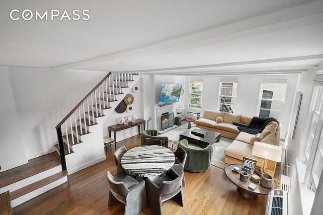 Photo - 66 Jane St Unit 2