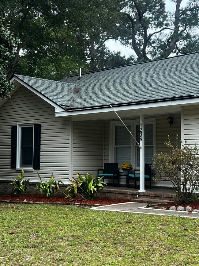 Photo - 1234 Island View Dr