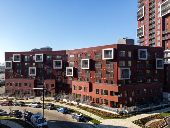 Building Photo - 8559 Jack Uppal St Unit #3BEDTH