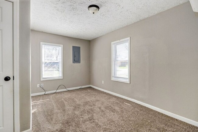 Photo - 1550 N Colgate Ave