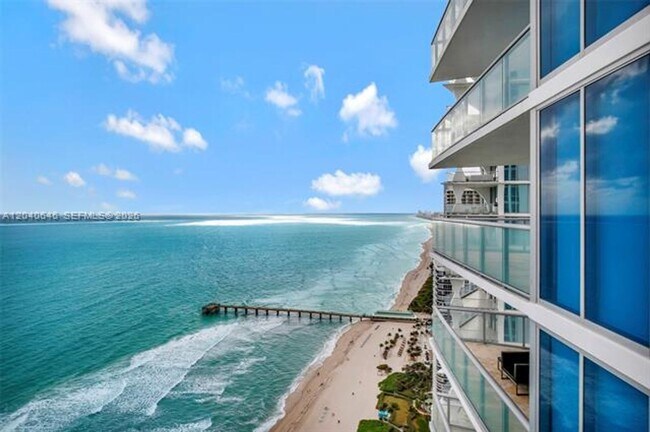 Photo - 17001 Collins Ave