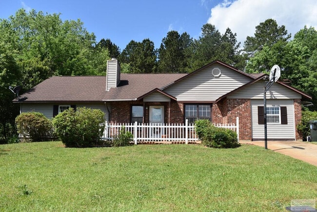 Building Photo - 5830 Lost Creek Dr