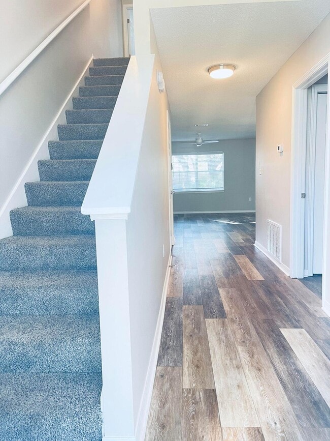 Photo - 214 Tooke St