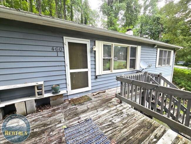 Photo - 460 White Oak Rd