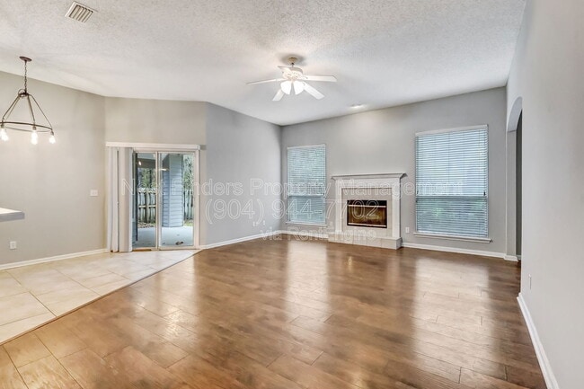 Building Photo - 4613 W Catbrier Ct