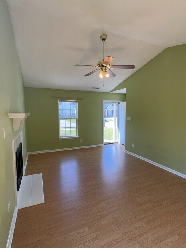 Photo - 1992 W Brandymill Ln