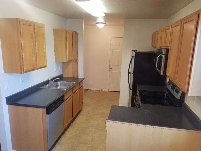 Photo - 3138 Pringle Rd SE
