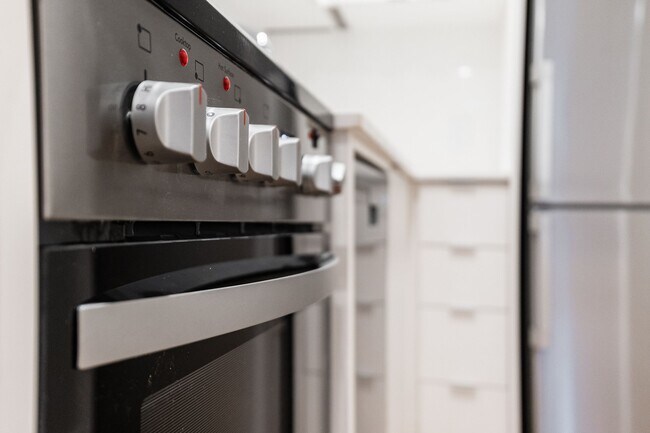 Photo - 54 Maitland St Unit 302