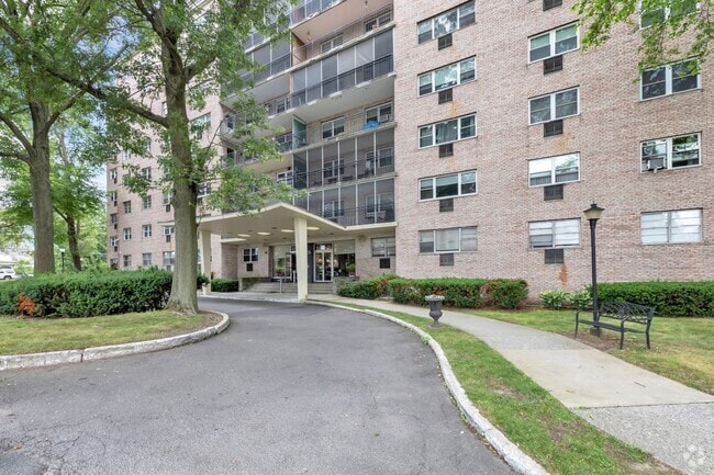 Building Photo - 25 Cartright St Rental