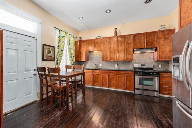 Photo - 2111 26th St Apartment Unit 1