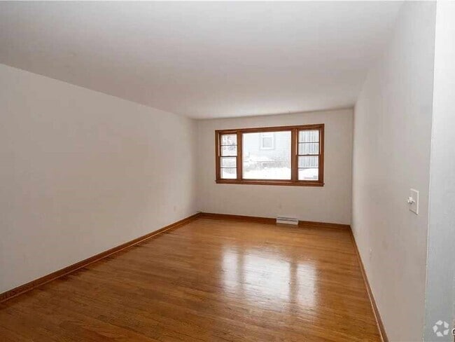 Living Room - Lincoln Hill Community Rental