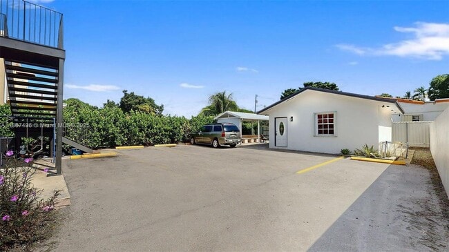 Photo - 433 NW 25th Ave Unidad 5
