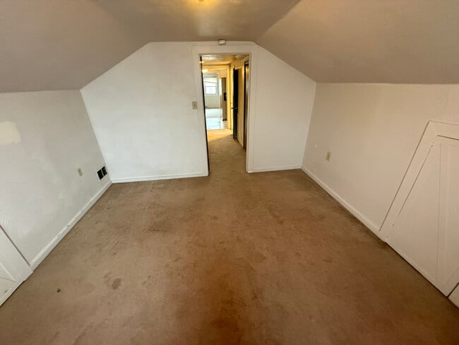 Photo - 405 Hillis St Unit Apt B