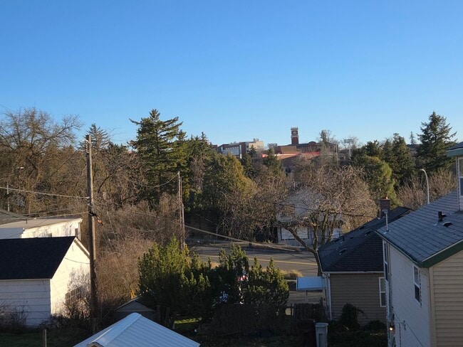Photo - 1160 NE Lake St