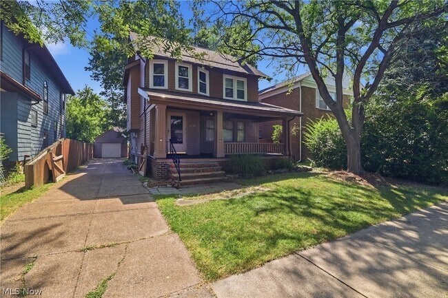 Photo - 1539 Elbur Ave