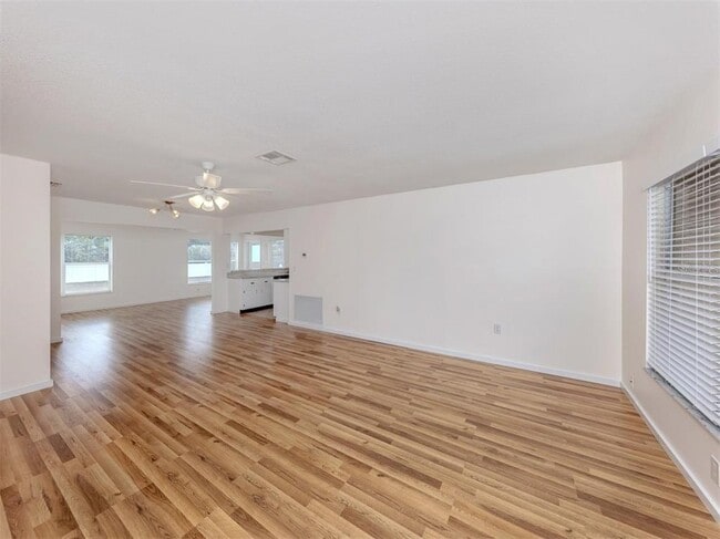 Photo - 1215 Mango Ave
