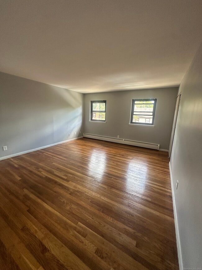 Photo - 12 Kaye Plaza Unit E-08