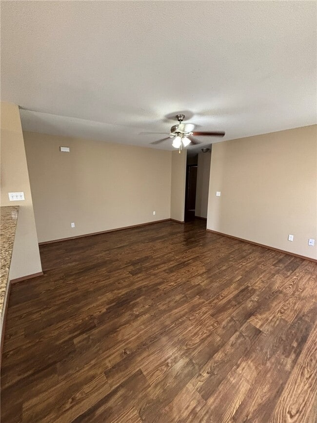 Building Photo - 240 Sage St