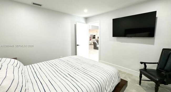 Photo - 13513 SW 5th St