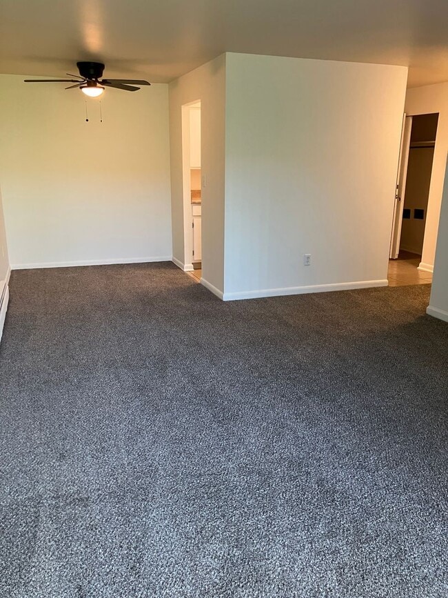 Building Photo - 1-Bedroom Apartment in Troy, OH Unit 28-1459 Henley of Troy LLC