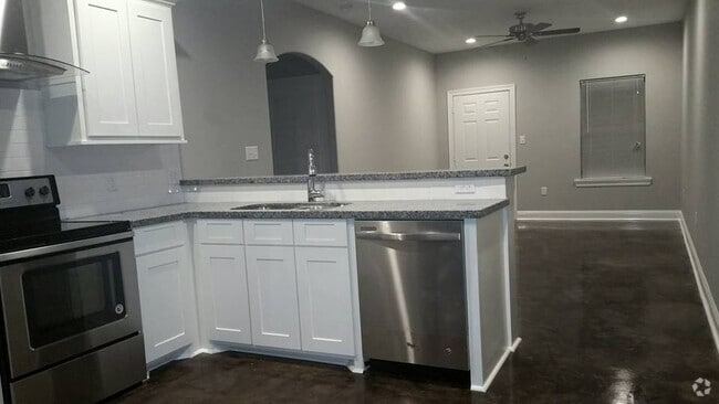 Building Photo - 416 S Sherman Ave Unit D Rental