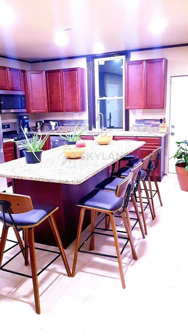 Photo - 2237 N 10th St