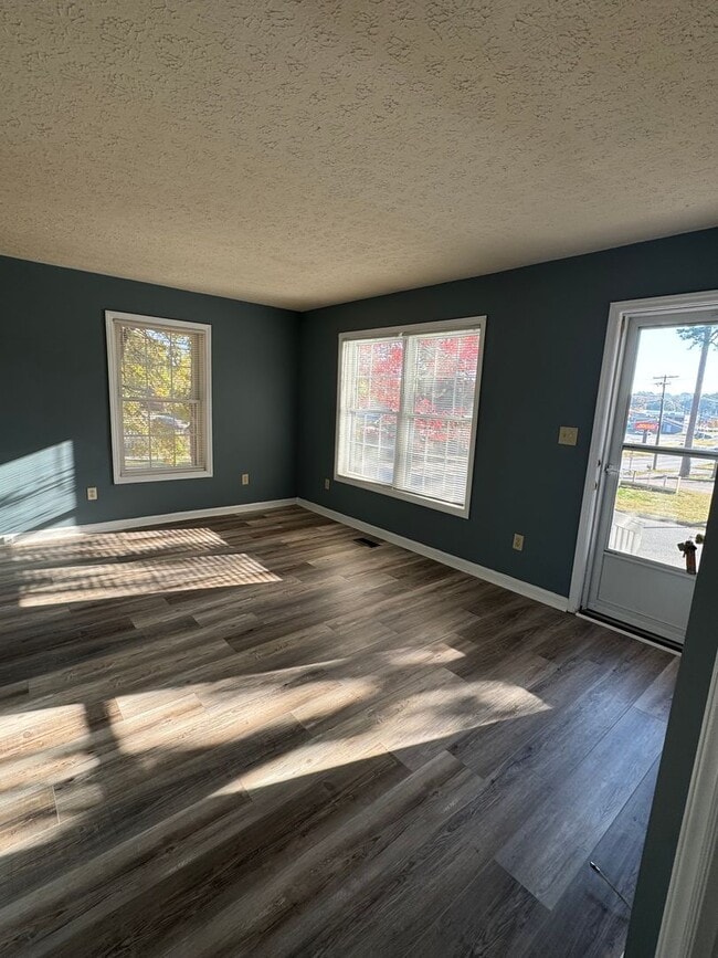 Photo - 1618 Holloway St Unit A or RS