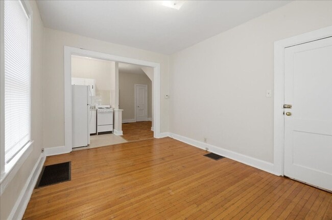 Photo - 5334 E Washington St Unit 5334 E Washington St -  1