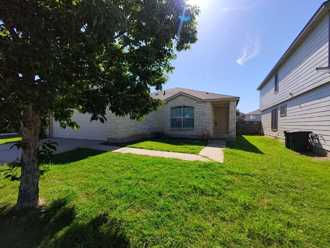 6204 Griffith Loop
