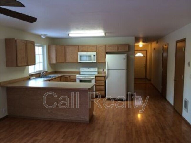 Photo - 732 S Altamont St