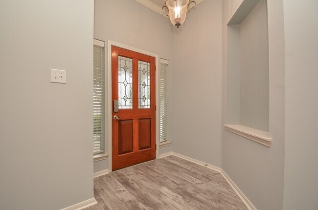 Photo - 4006 Dell Ln