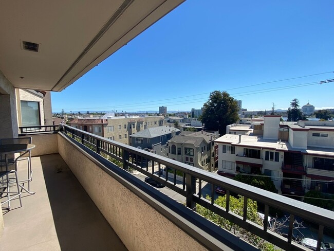Photo - Amazing Cleveland Heights, 1 Block East of Lake Merritt with views of the lake