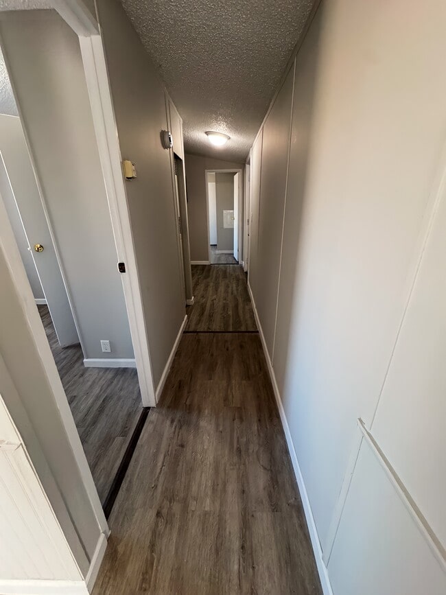 Photo - 2552 Smith Ave