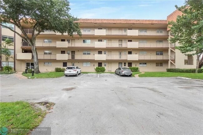 Building Photo - 6001 N Falls Cir Dr Unit 409