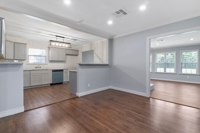 Photo - Completely Renovated Home Less Than 1 Mile From TCU