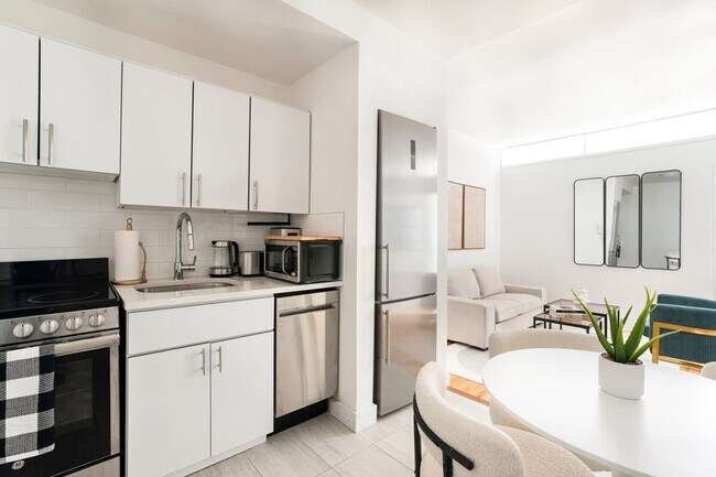 444 W 48th St Unit SI FL2-ID1022026P