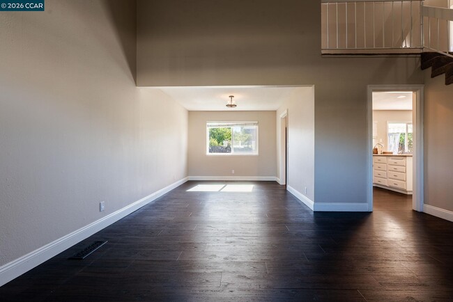 Photo - 1359 Shade Oak Ln