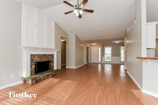 920 Springer Ct