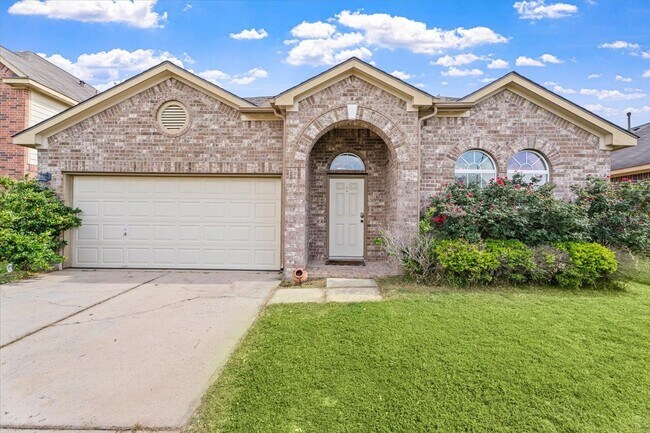 Photo - 285 Country Crossing Cir