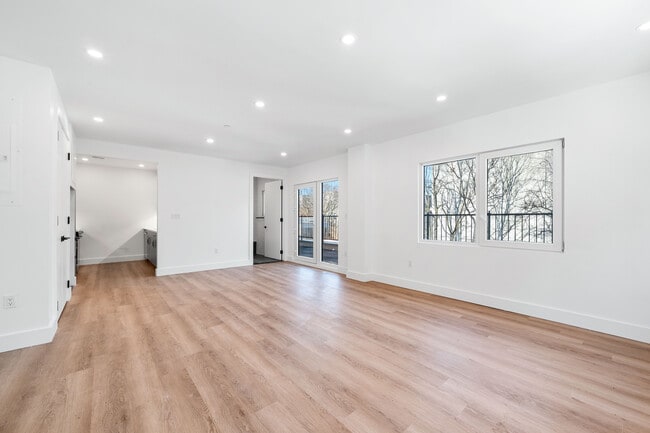 Photo - 28 Spencer Place