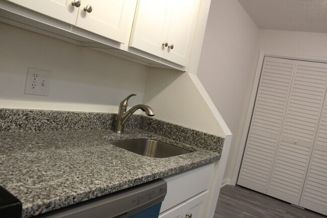 Photo - Adorable Condo