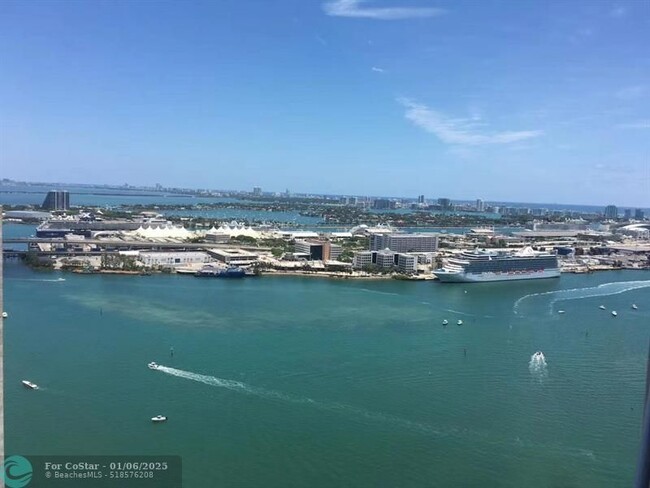 Photo - 335 S Biscayne Blvd Condo Unit 4004