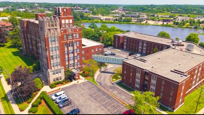 Building Photo - The LUXE Residences of Aurora Rental