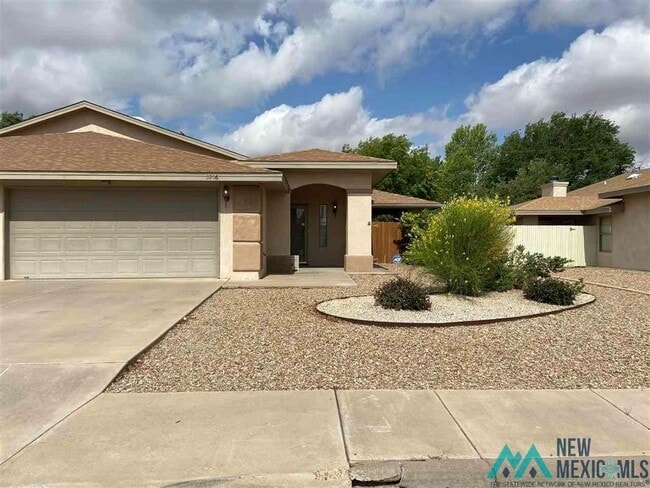 Photo - 3206 N Richardson Ave