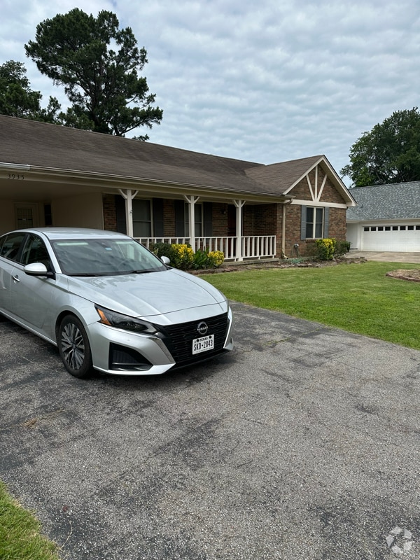 Building Photo - 3935 N Heatherhill Dr Rental