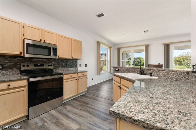 Photo - 223 Stanhope Cir