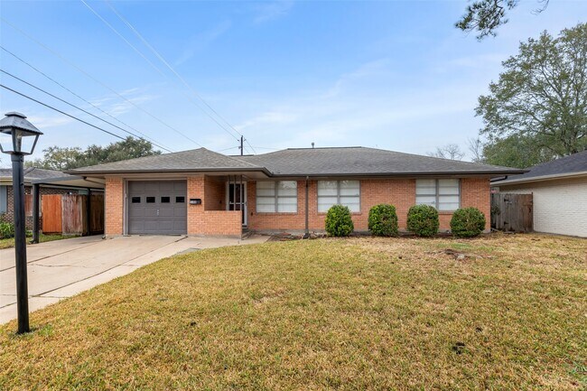 Photo - 6148 Indigo St