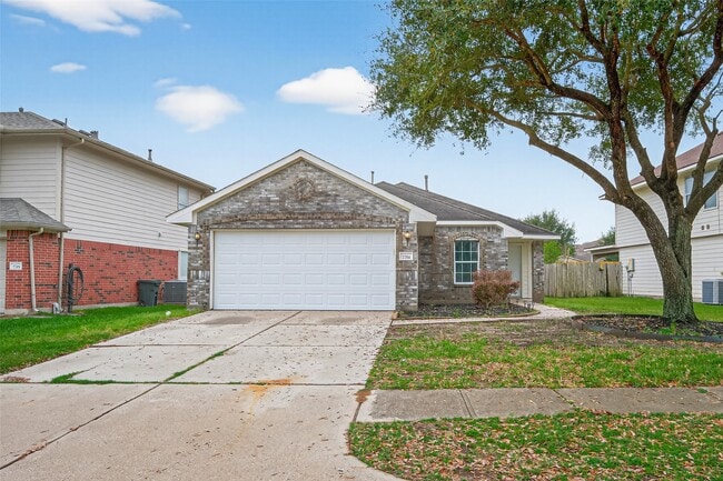 Building Photo - 7714 Stallion Trail Dr