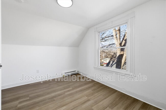 Photo - 159 Connecticut Ave Unit 3rd Floor