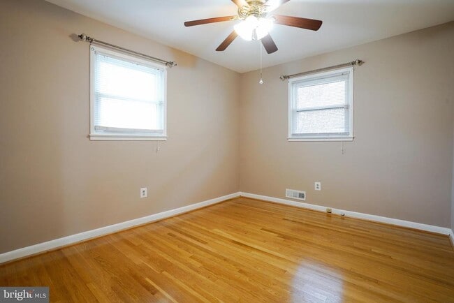 Photo - 2017 N Cameron St